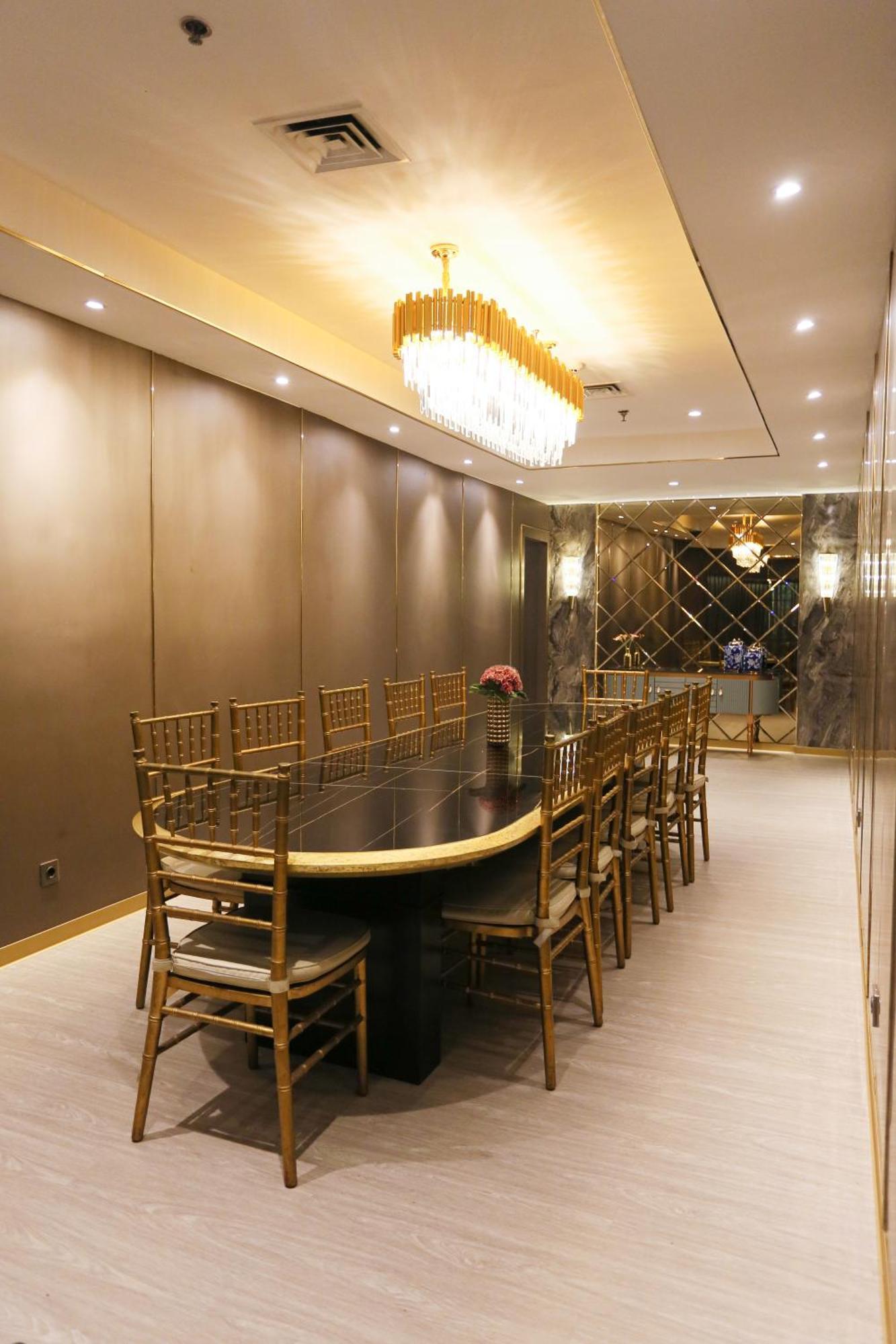 Wyndham Casablanca Jakarta Luaran gambar